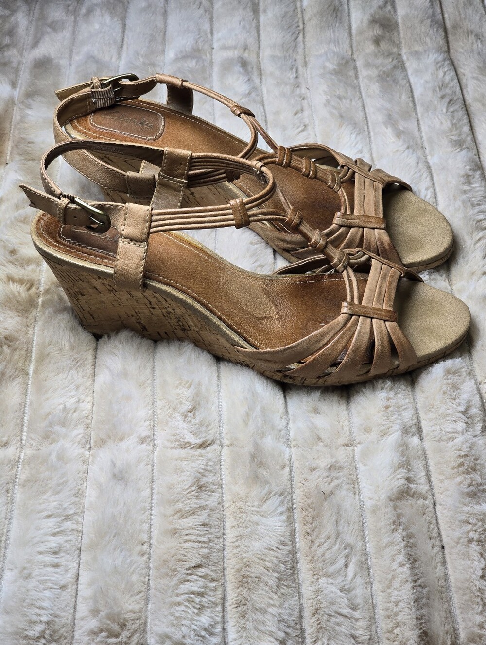 Vintage Clarks Premium Leather Cork Wedge Sandals Tan T-Strap Size 8 - Picture 6 of 12